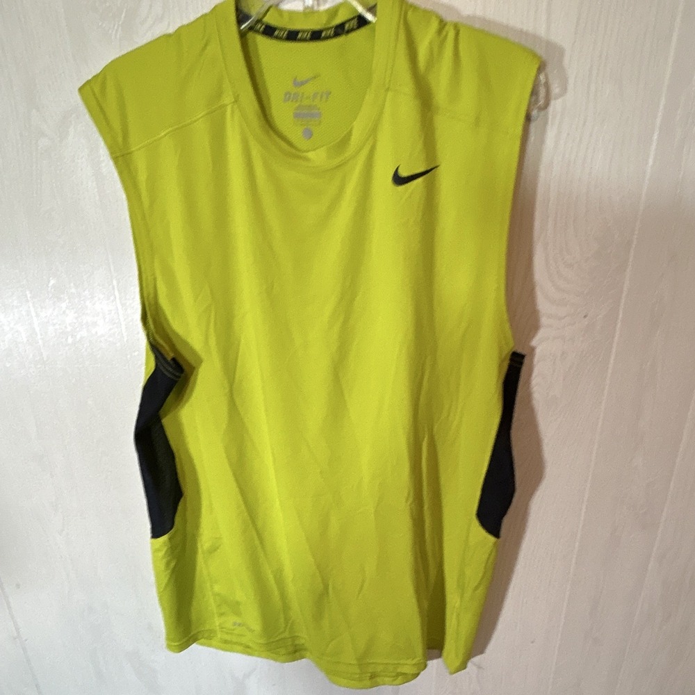 Nike Large Sleeveless Dri Fit Neon Yellow Green Shirt